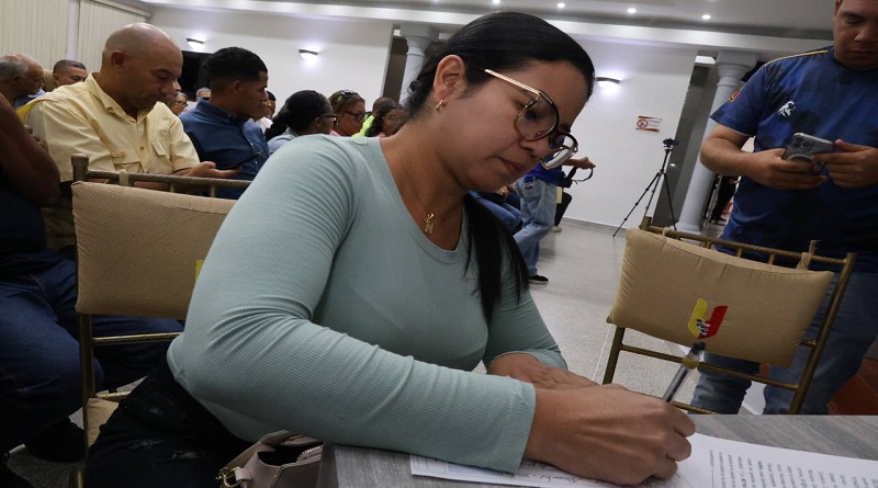 Gobernación de Aragua beneficia a 440 emprendedores en 2024