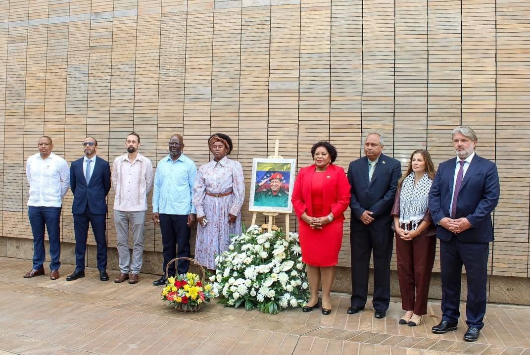 Conmemoran en Sudáfrica el 13.° aniversario de la siembra del Comandante Hugo Chávez