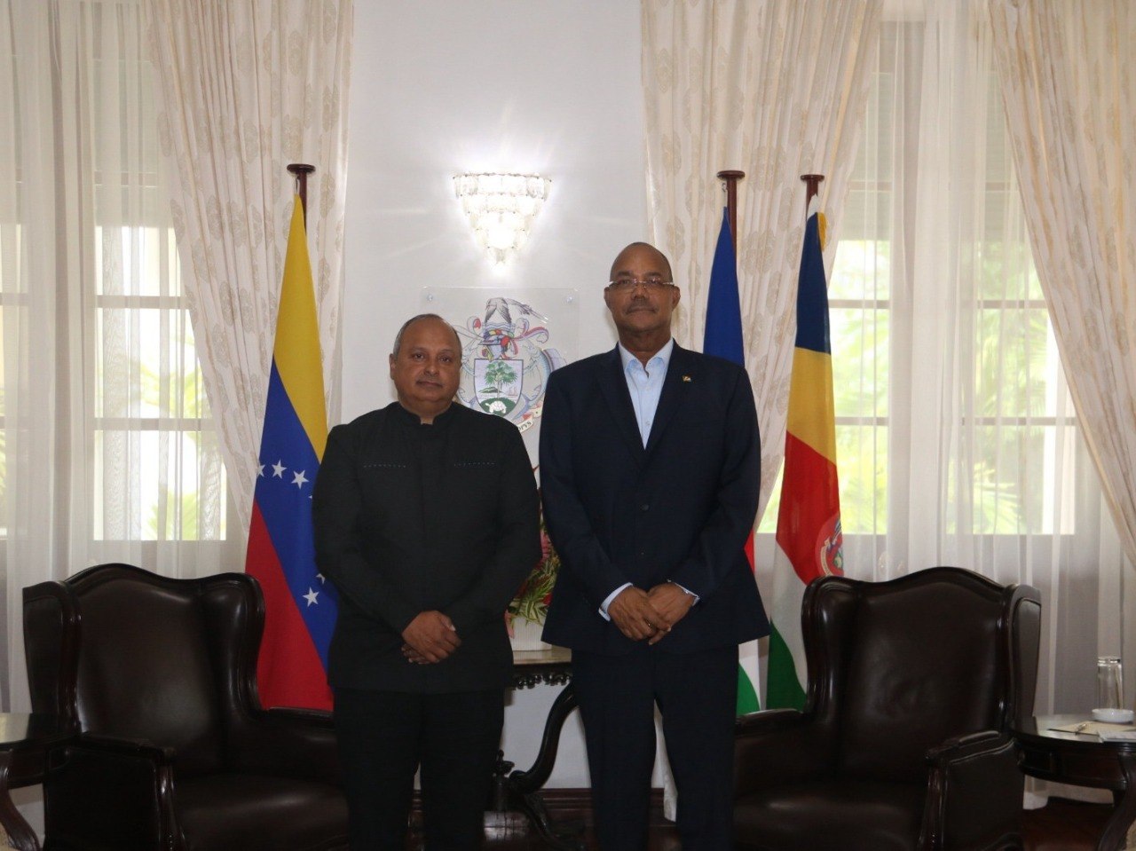 Venezuela y Seychelles reafirman lazos diplomáticos tras presentación de Cartas Credenciales del embajador Carlos Feo Acevedo